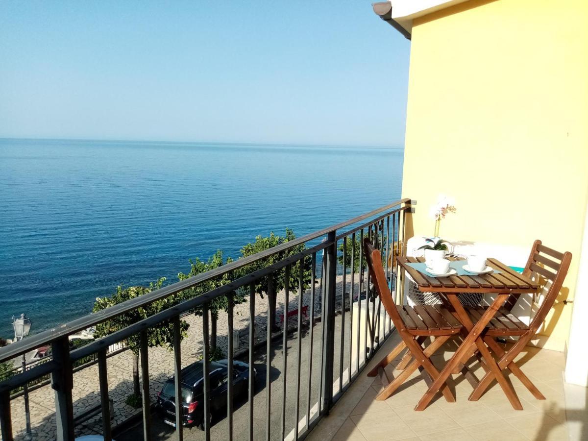 Apartament Un Oblo Sul Mare San Lucido Zewnętrze zdjęcie